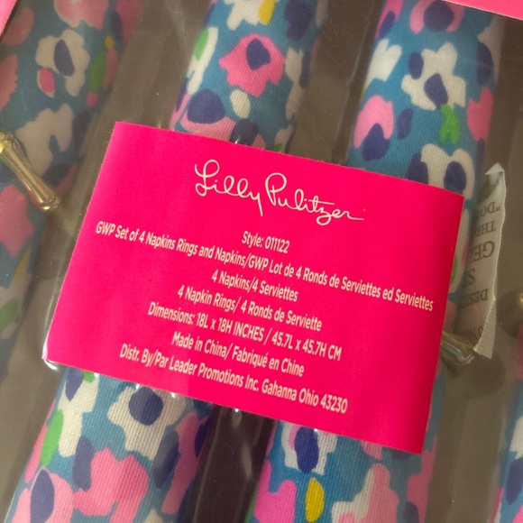 Lilly Pulitzer Hottie Dottie GWP Set of 4 Napkins With Napkin Rings NEW IN BOX - Picture 6 of 7